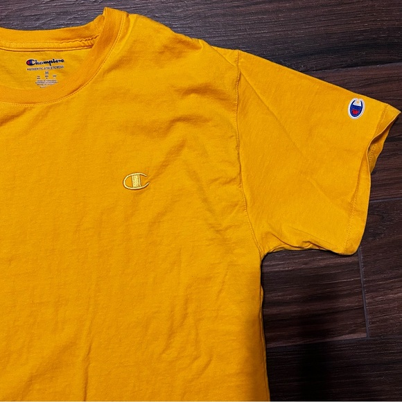 Champion‎ Men’s Shirt Yellow Gold Medium Short Sleeve - Picture 4 of 8